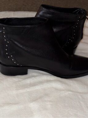 Pour La Victoire Womens Leather Studded Size 8